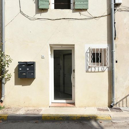 Provencal Studio Netflix Appart-Hotel-Provence La Fare-les-Oliviers المظهر الخارجي الصورة