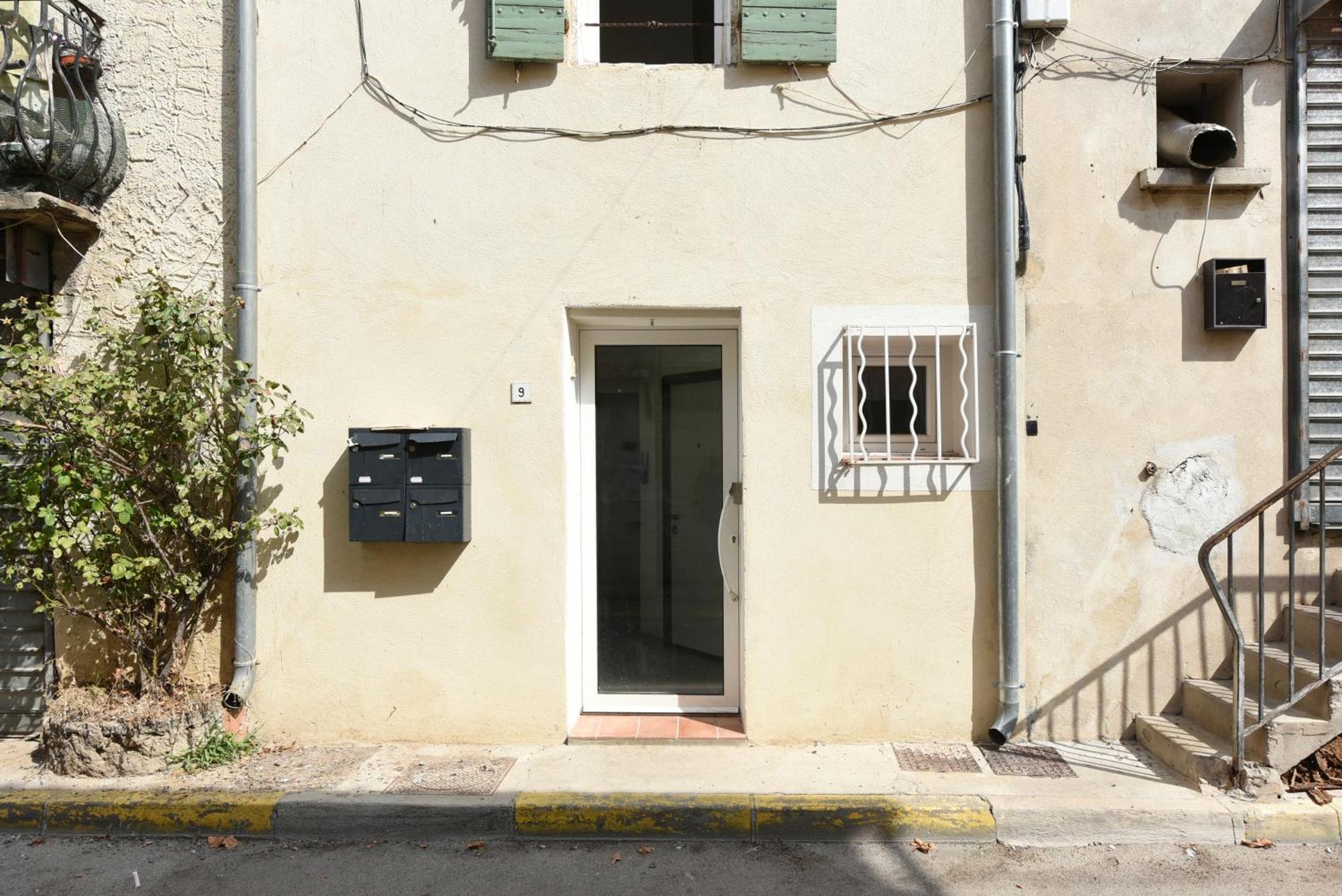 Provencal Studio Netflix Appart-Hotel-Provence La Fare-les-Oliviers المظهر الخارجي الصورة
